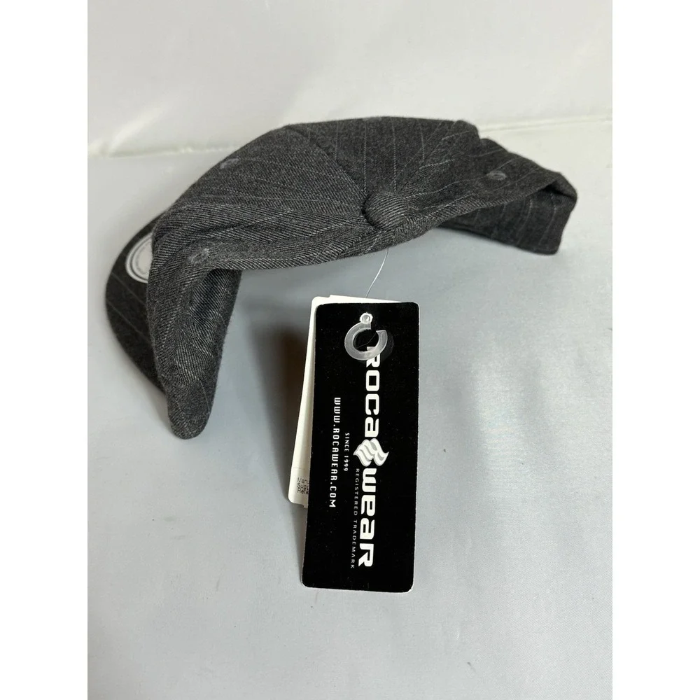 Rocawear Fitted  Cap Hat NWT, Heather Gray With Pinstripe Fitted Size 7 1/4 Y2K